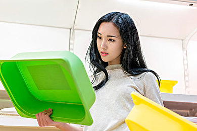 男人桶女人機機的軟件：AI社交軟件引發(fā)性別爭議,隱私泄露風(fēng)險引關(guān)注-1