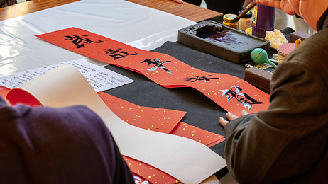 艷女AV在線：網(wǎng)絡(luò)色情內(nèi)容泛濫,青少年身心健康面臨嚴(yán)峻挑戰(zhàn)-4