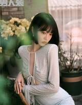 老師黑色雙開真絲旗袍恩施MBA,商業迷霧中的旗袍幽靈,智慧與恐懼交織的學堂-1